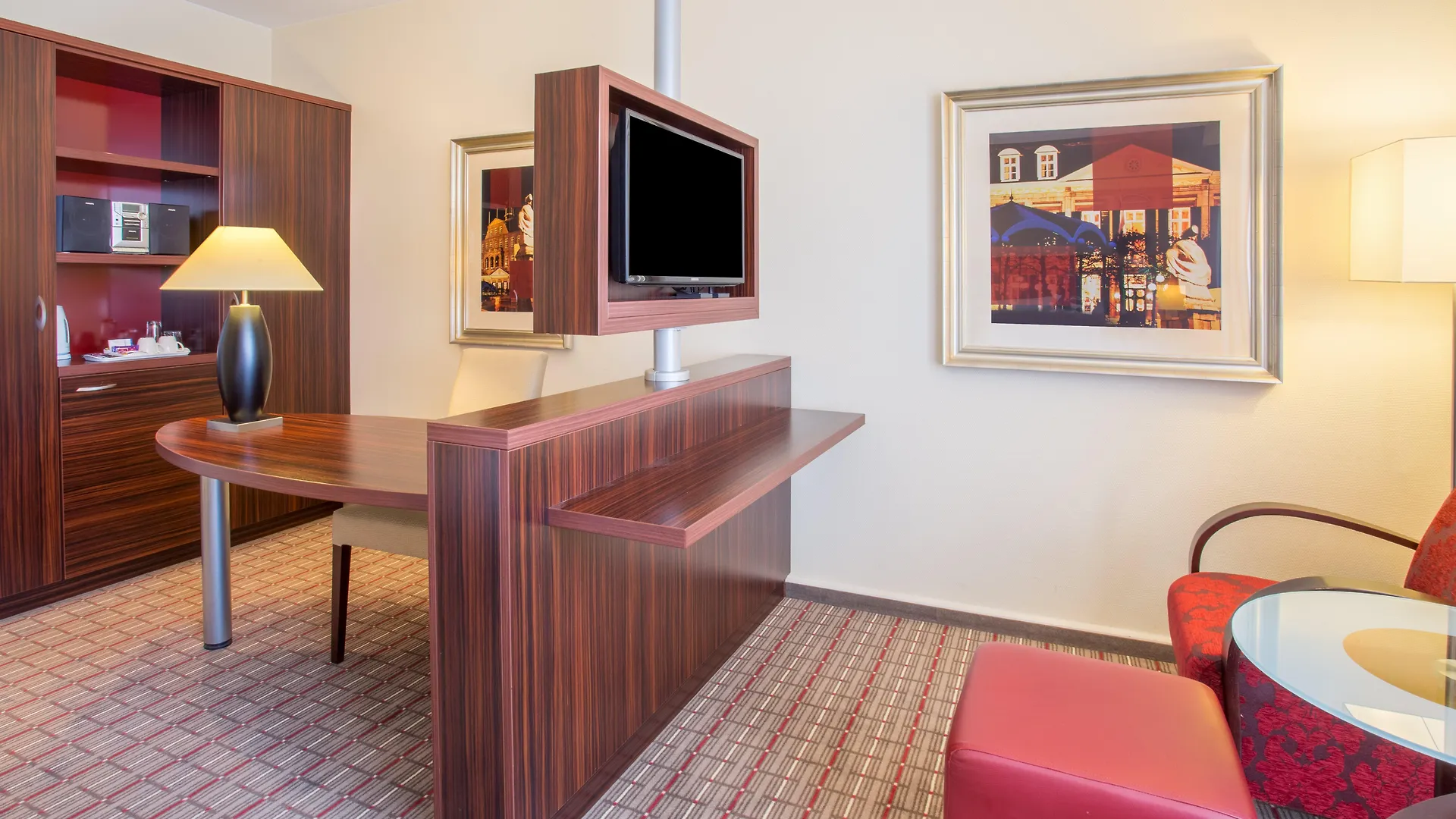 Crowne Plaza Maastricht By Ihg Hotel