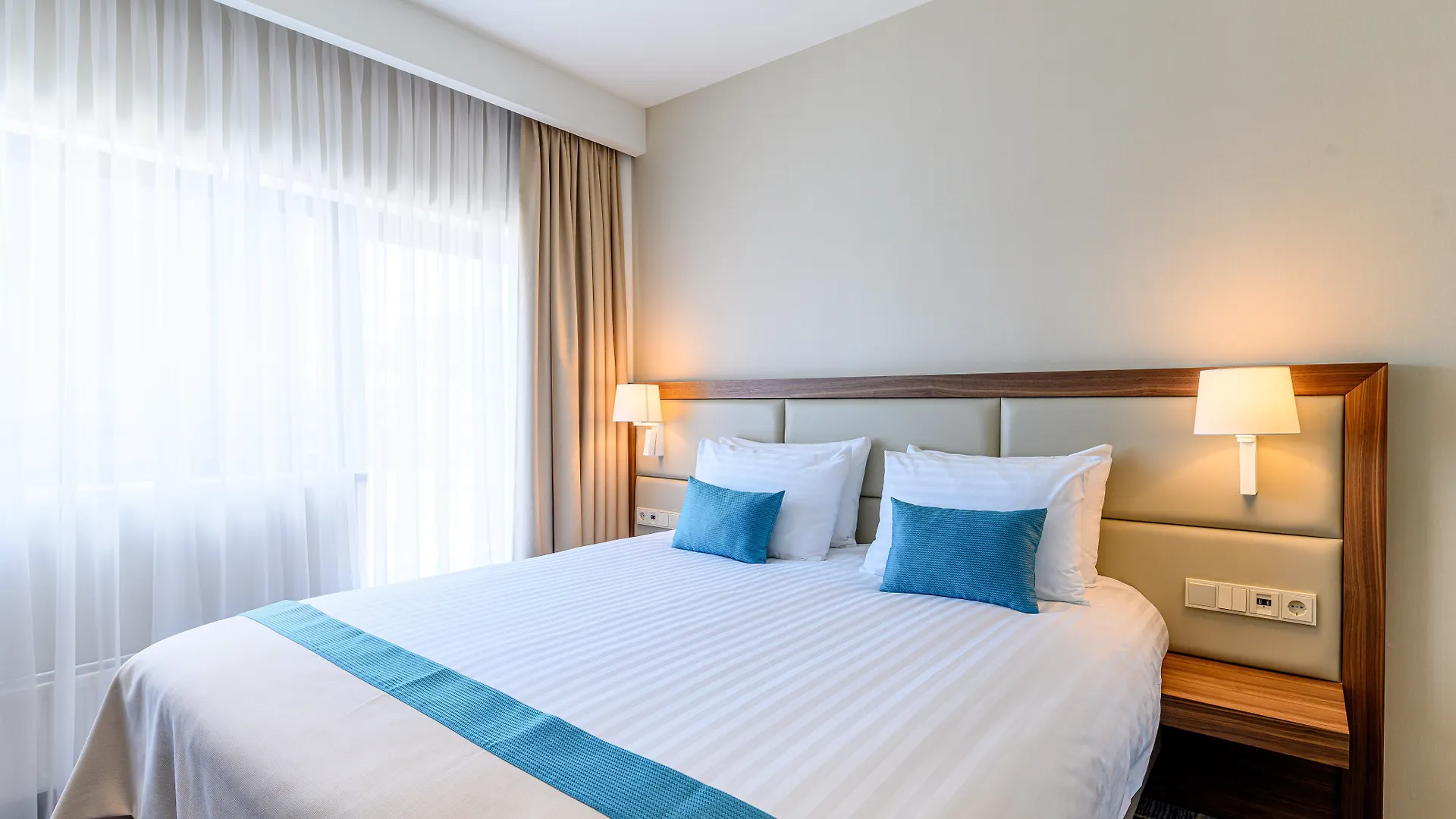 Crowne Plaza Maastricht By Ihg Hotel