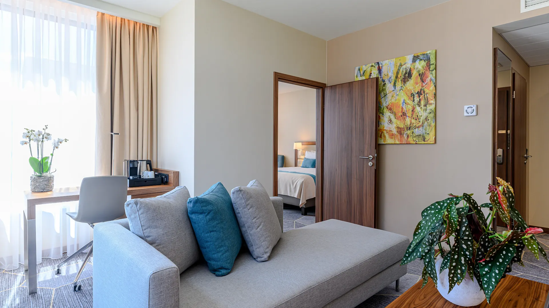 Crowne Plaza Maastricht By Ihg Hotel 4*,  Netherlands