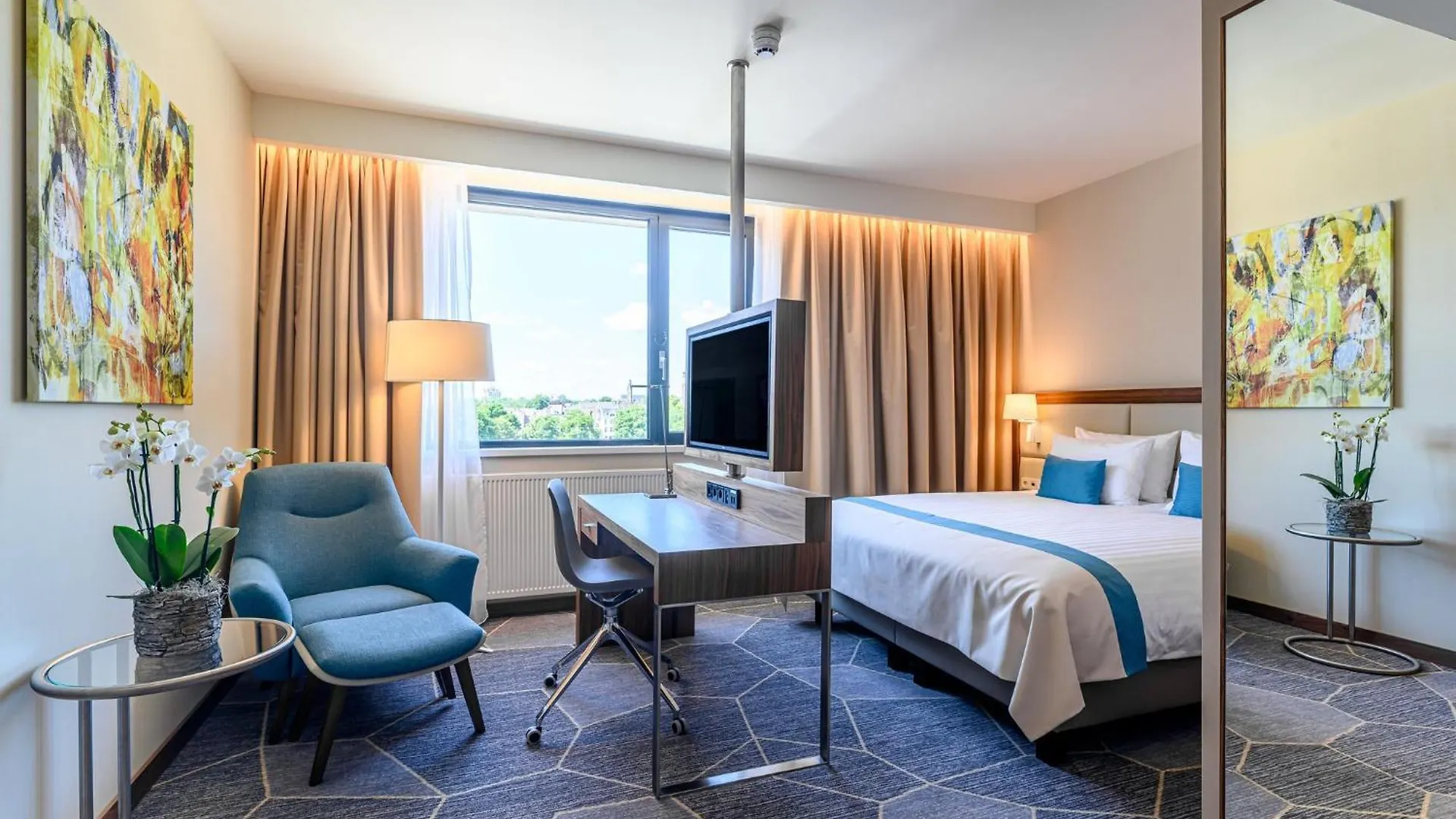 Crowne Plaza Maastricht By Ihg Hotel
