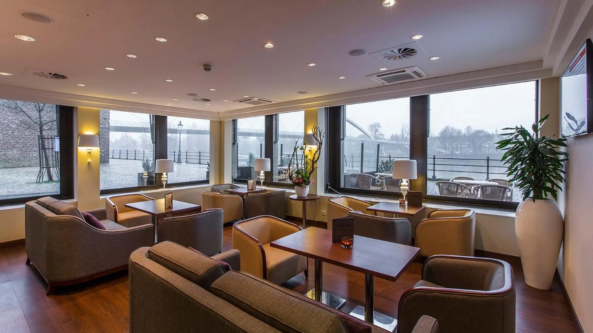 Crowne Plaza Maastricht By Ihg Hotel