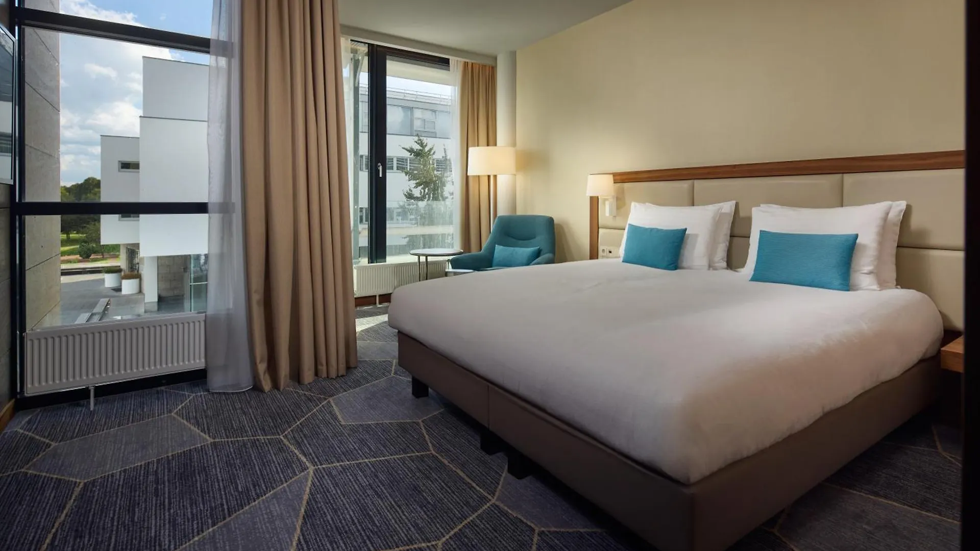 Crowne Plaza Maastricht By Ihg Hotel