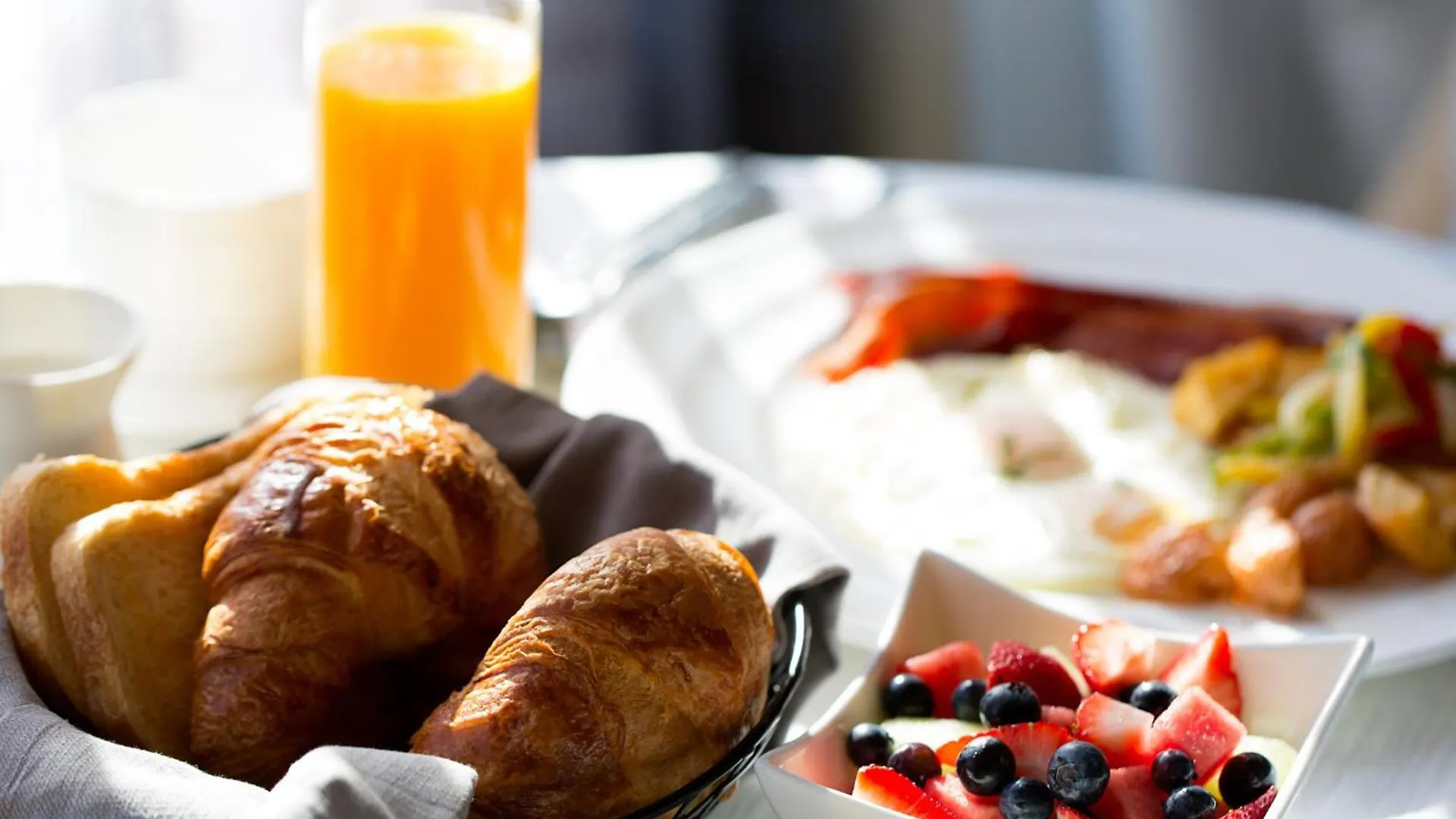 Crowne Plaza Maastricht By Ihg Hotel